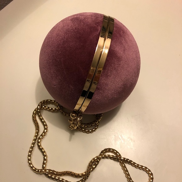 Purse - Picture 1 of 2